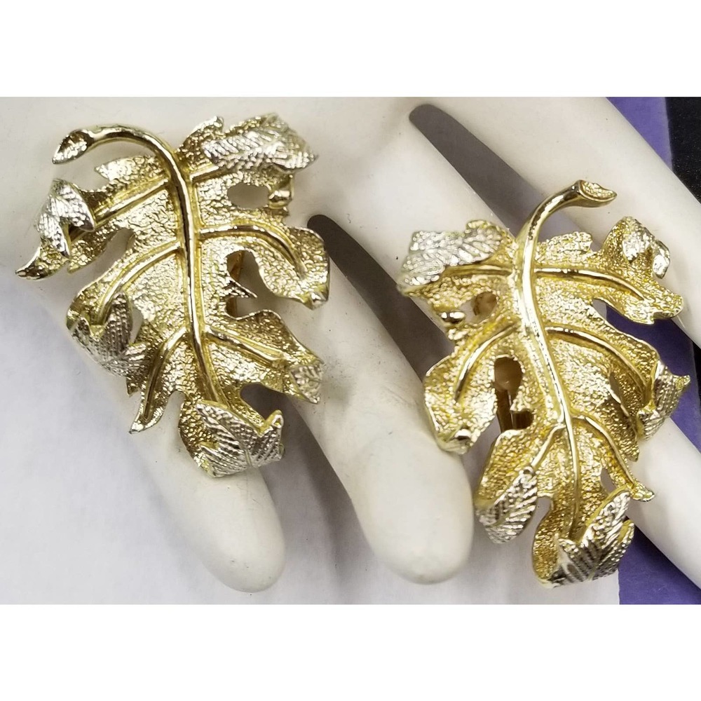 Vintage Sarah Coventry WINDFALL Clip Earrings 1962 E517